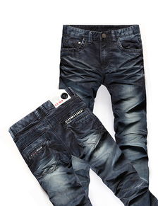 男装平铺 男女服装平铺图展示 休闲裤平铺摄影效果图 产品静物拍摄影 牛仔裤静物平铺摄影效果参考